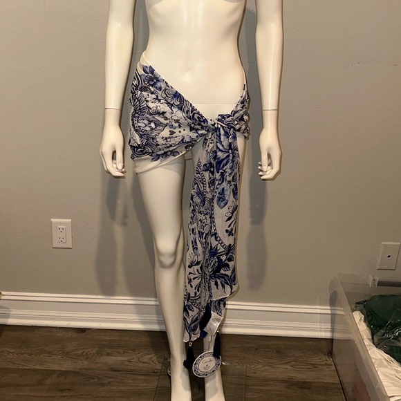 CAMILLA “Glaze and Graze” blue white silk Royal Delft floral scarf top belt wrap - Picture 5 of 9